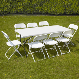 Table rectangulaire avec 6 ou 8 chaises pliantes - Location sur Lyon